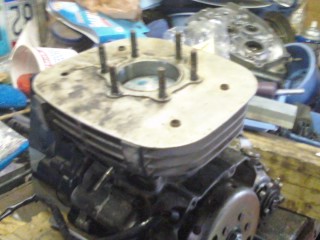 Cylinder on I can see the piston