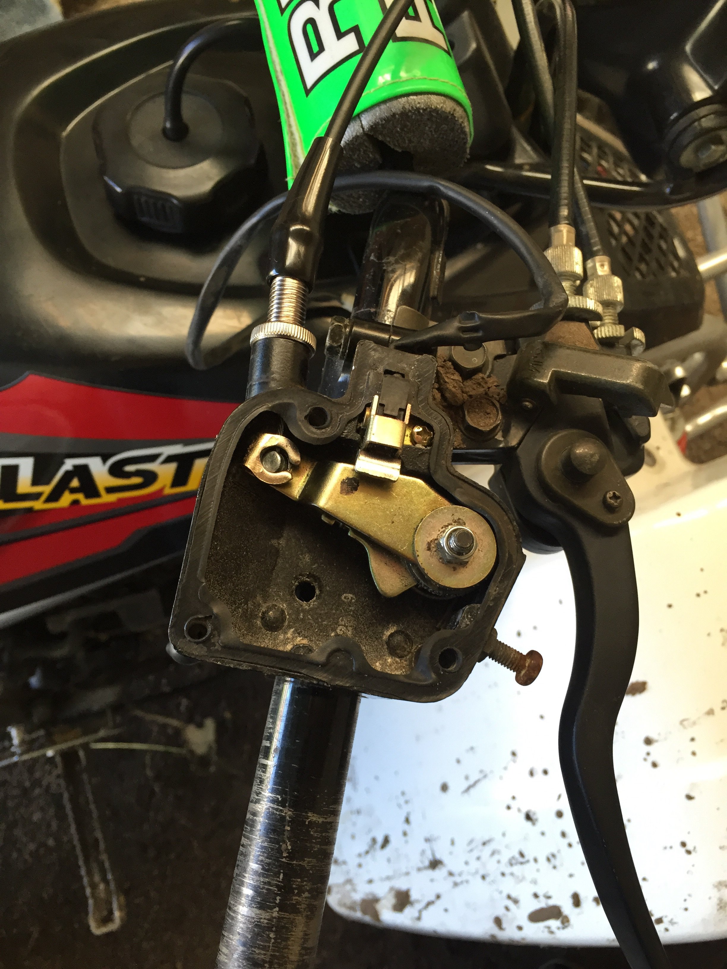 Stuck on throttle cable install