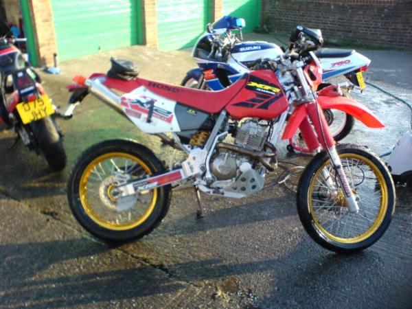 XR400R 2002. Probably the best dirt bike I have ever owned it just keeps on going and going